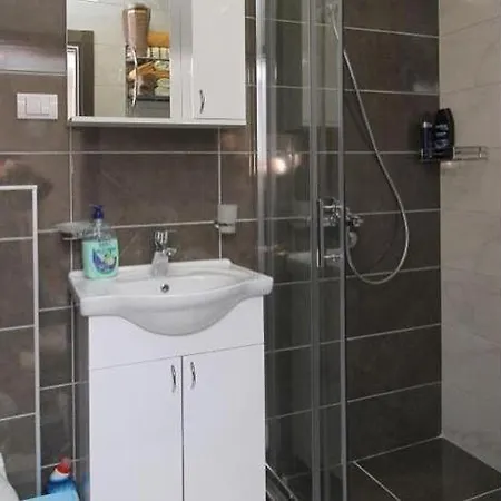Apartman Vranjevina فندق *